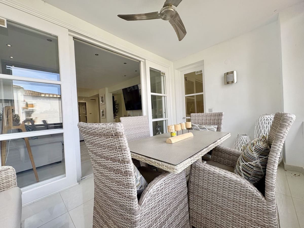 2 soverom Leilighet til salgs i Elviria med svømmebasseng - € 650 000 (Ref: 9976249)