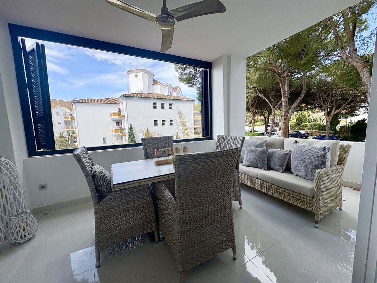 2 soverom Leilighet til salgs i Elviria med svømmebasseng - € 650 000 (Ref: 9976249)