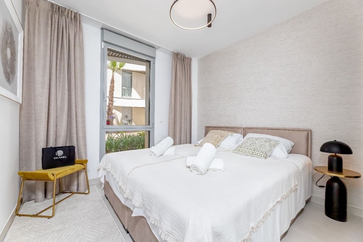 2 soverom Leilighet til salgs i Elviria med svømmebasseng - € 730 000 (Ref: 9976254)