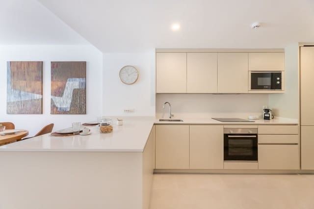 2 soveværelse Lejlighed til salg i Elviria, Marbella med swimmingpool - € 730.000 (Ref: 9976254)