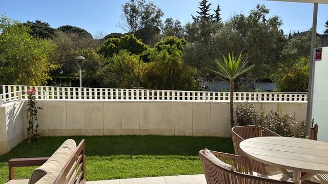 2 soveværelse Lejlighed til salg i Elviria, Marbella med swimmingpool - € 730.000 (Ref: 9976254)