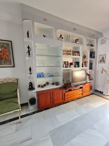 2 bedroom Apartment for sale in Marbella with pool garage - € 690,000 (Ref: 9976256)