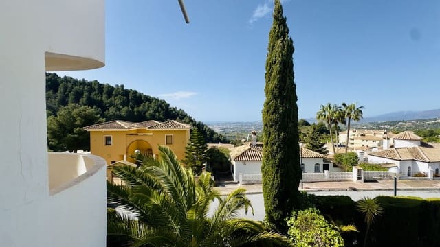 3 bedroom Townhouse for sale in Mijas with pool garage - € 659,000 (Ref: 9976257)