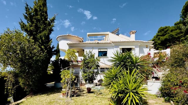 3 bedroom Townhouse for sale in Mijas with pool garage - € 659,000 (Ref: 9976257)