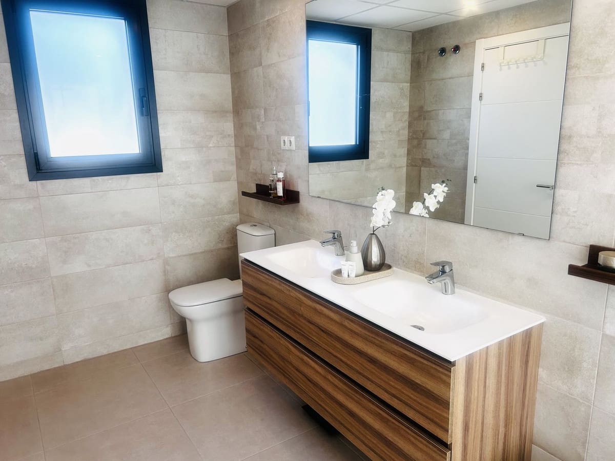 3 soverom Leilighet til salgs i Mijas Golf med svømmebasseng garasje - € 719 000 (Ref: 9976258)