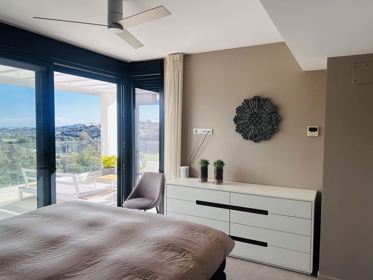 3 soverom Leilighet til salgs i Mijas Golf med svømmebasseng garasje - € 719 000 (Ref: 9976258)