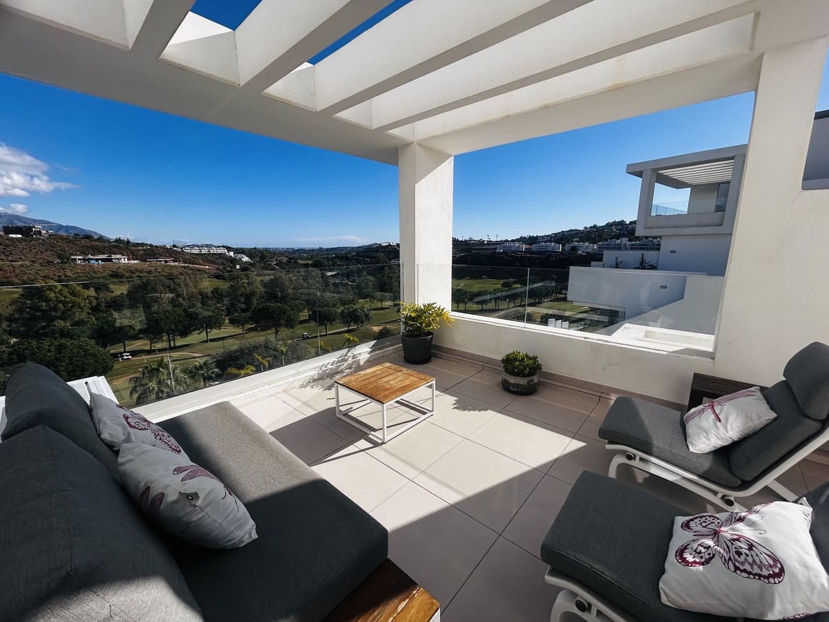3 soverom Leilighet til salgs i Mijas Golf med svømmebasseng garasje - € 719 000 (Ref: 9976258)
