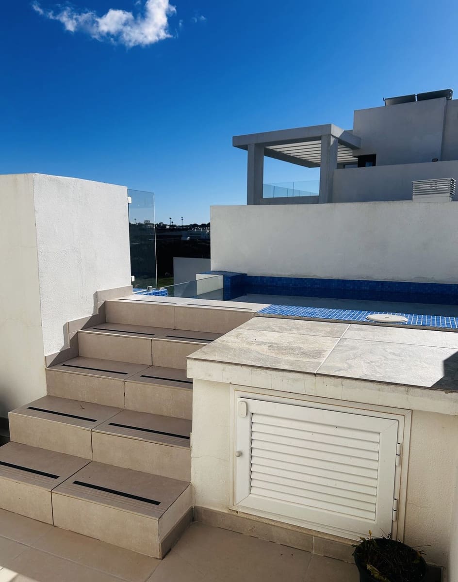 3 soverom Leilighet til salgs i Mijas Golf med svømmebasseng garasje - € 719 000 (Ref: 9976258)