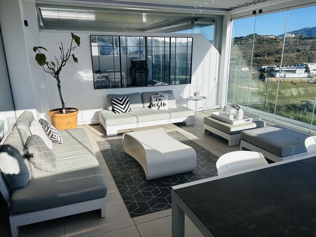 3 soverom Leilighet til salgs i Mijas Golf med svømmebasseng garasje - € 719 000 (Ref: 9976258)