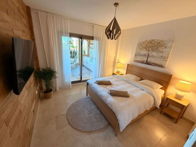 2 soverom Leilighet til salgs i El Paraíso, Benahavís med svømmebasseng - € 650 000 (Ref: 9976265)