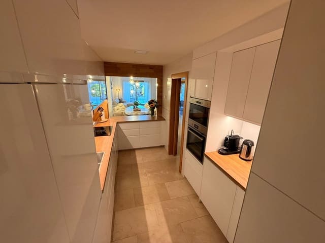 2 soverom Leilighet til salgs i El Paraíso, Benahavís med svømmebasseng - € 650 000 (Ref: 9976265)