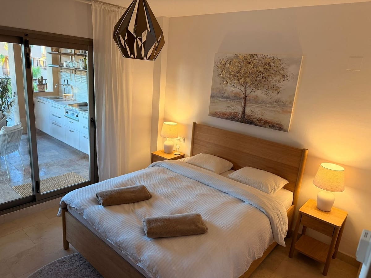 2 bedroom Apartment for sale in Benahavis with pool - € 650,000 (Ref: 9976265)