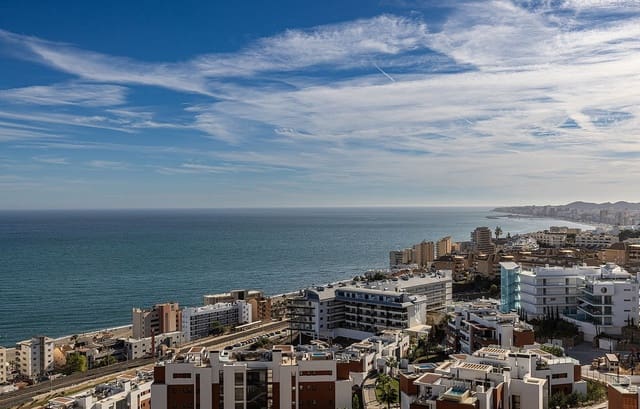 2 sypialnia Apartament na sprzedaż w Fuengirola z basenem - 695 000 € (Ref: 9976269)