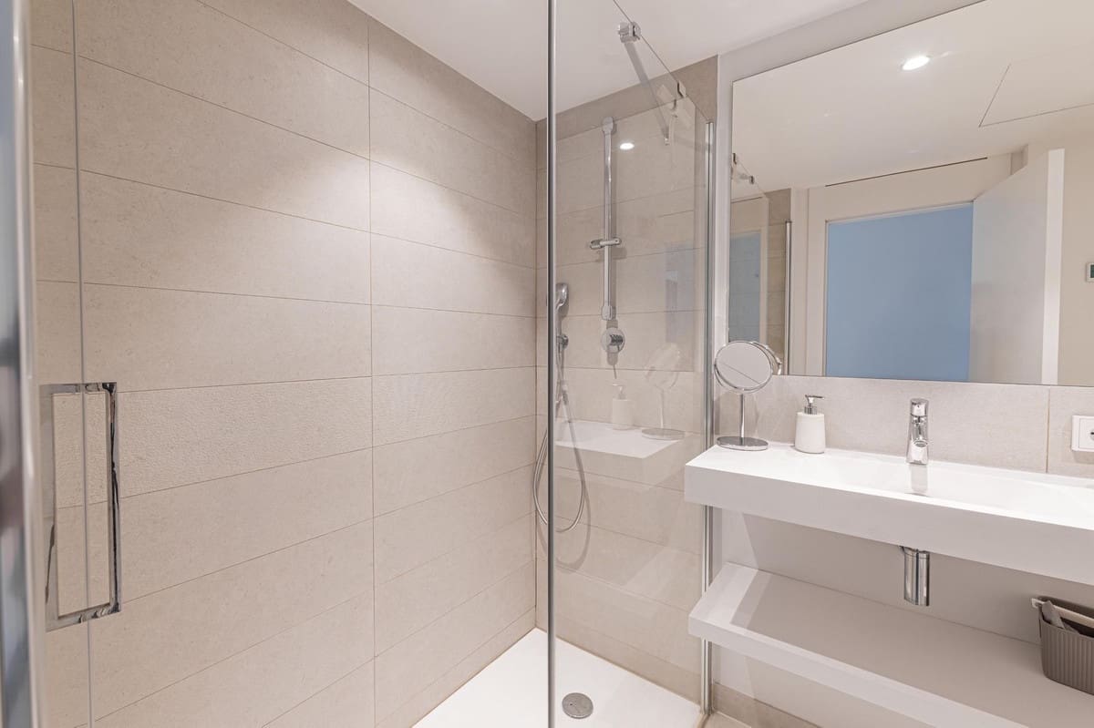 2 sypialnia Apartament na sprzedaż w Benalmadena z basenem garażem - 730 000 € (Ref: 9976270)