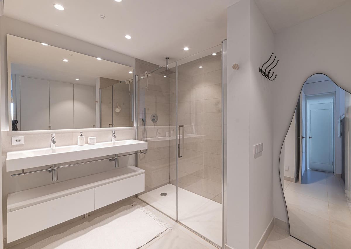 2 sypialnia Apartament na sprzedaż w Benalmadena z basenem garażem - 730 000 € (Ref: 9976270)