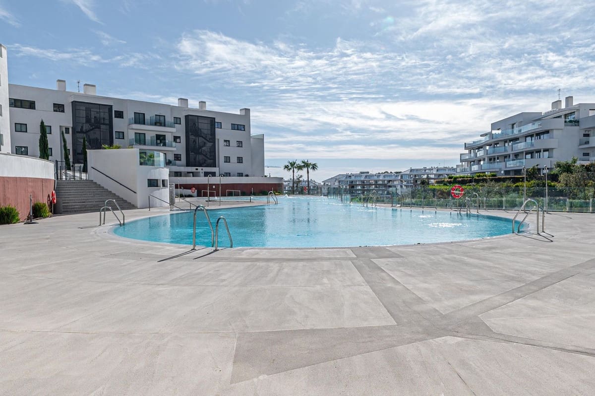 2 sypialnia Apartament na sprzedaż w Benalmadena z basenem garażem - 730 000 € (Ref: 9976270)