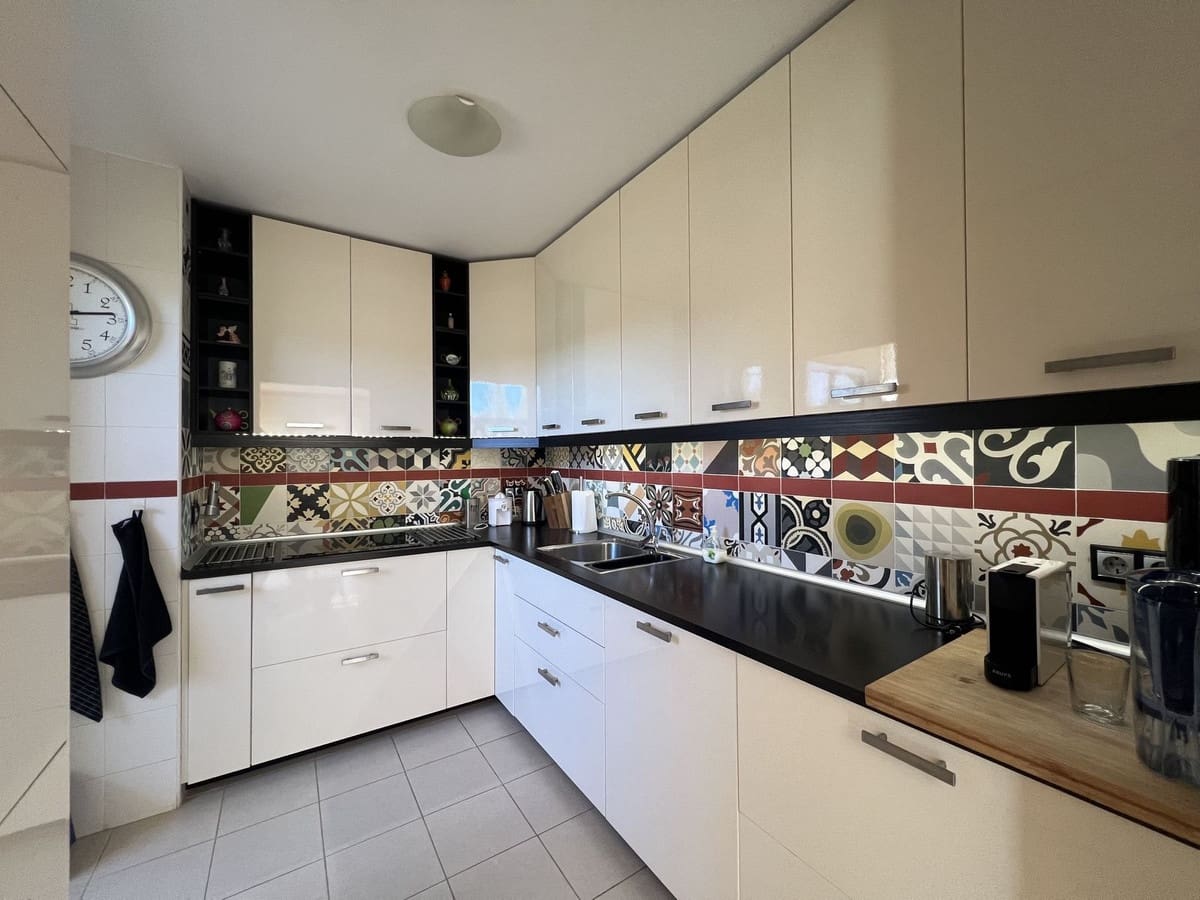 3 sypialnia Apartament na sprzedaż w La Cala Hills z basenem garażem - 660 000 € (Ref: 9976271)