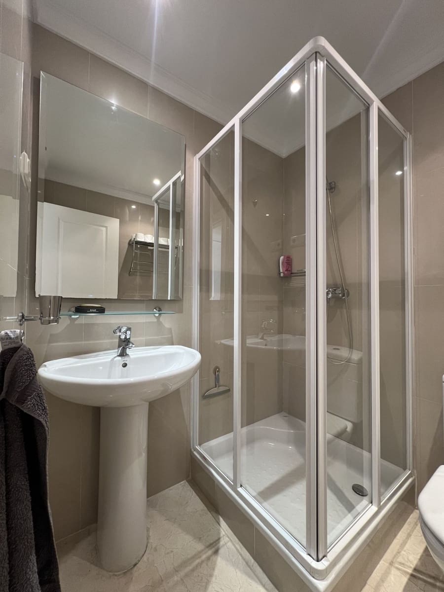 3 sypialnia Apartament na sprzedaż w La Cala Hills z basenem garażem - 660 000 € (Ref: 9976271)