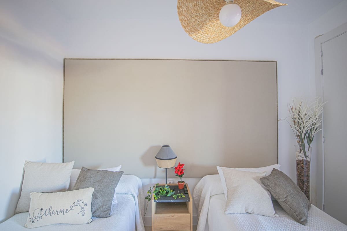 3 Zimmer Apartment zu verkaufen in Estepona mit Pool - 730.000 € (Ref: 9976272)