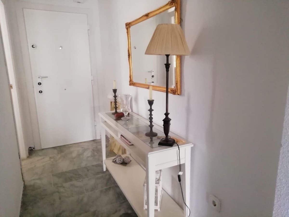 3 soveværelse Lejlighed til salg i Fuengirola med swimmingpool - € 745.000 (Ref: 9976274)
