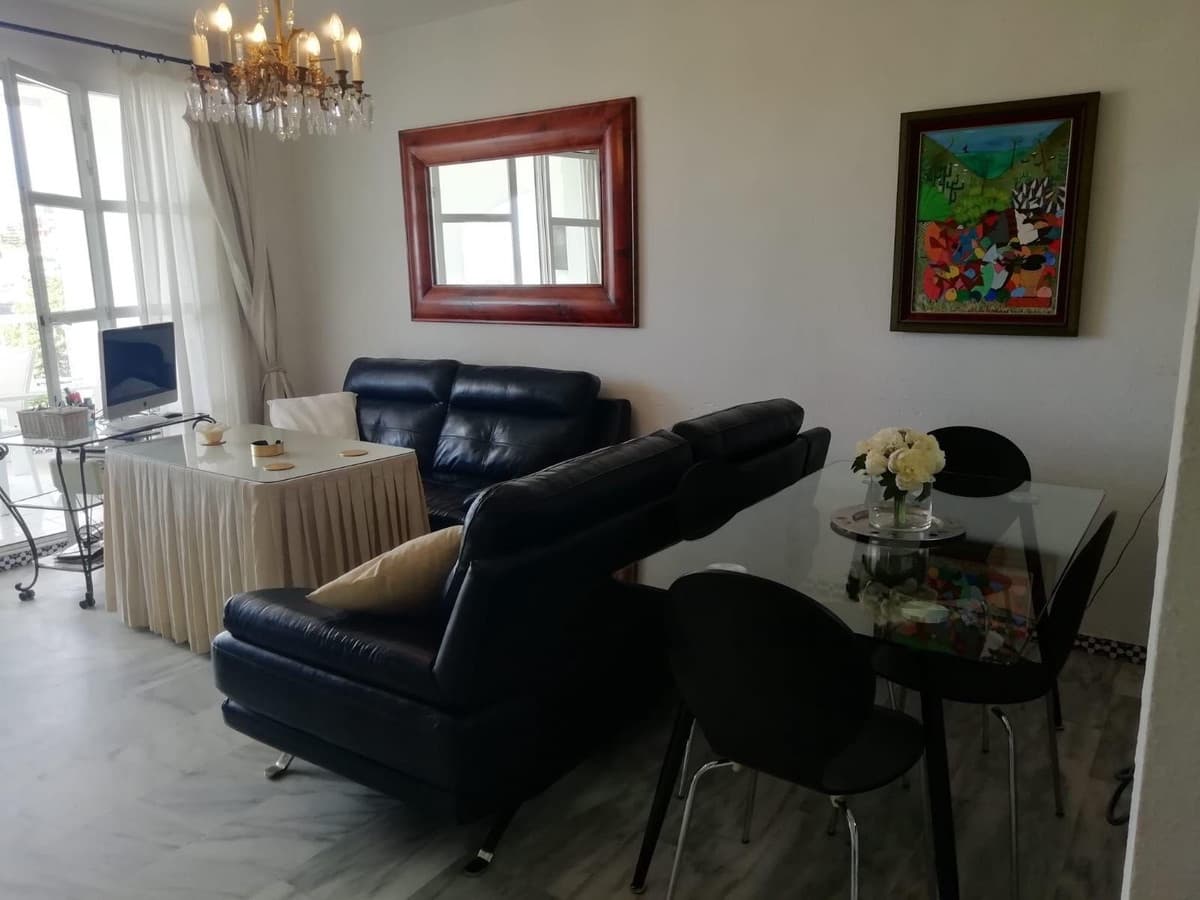 3 soveværelse Lejlighed til salg i Fuengirola med swimmingpool - € 745.000 (Ref: 9976274)