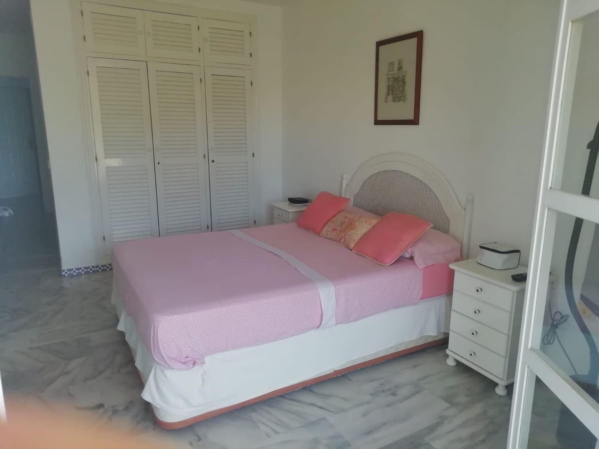 3 soveværelse Lejlighed til salg i Fuengirola med swimmingpool - € 745.000 (Ref: 9976274)