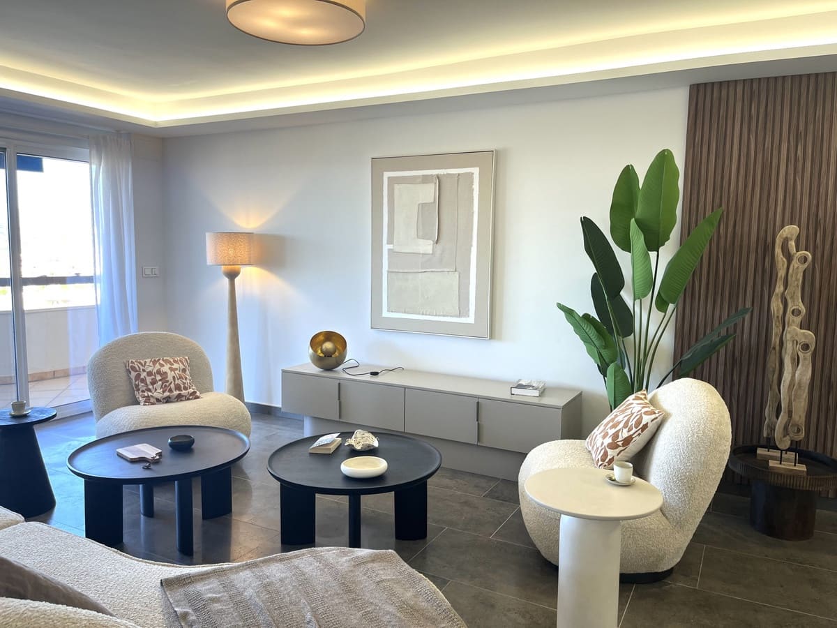 4 makuuhuone Huoneisto myytävänä paikassa Fuengirola mukana uima-altaan - 690 000 € (Ref: 9976276)