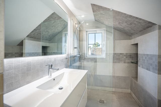 3 soverom Villa til salgs i Golden Mile, Marbella med svømmebasseng - € 730 000 (Ref: 9976277)