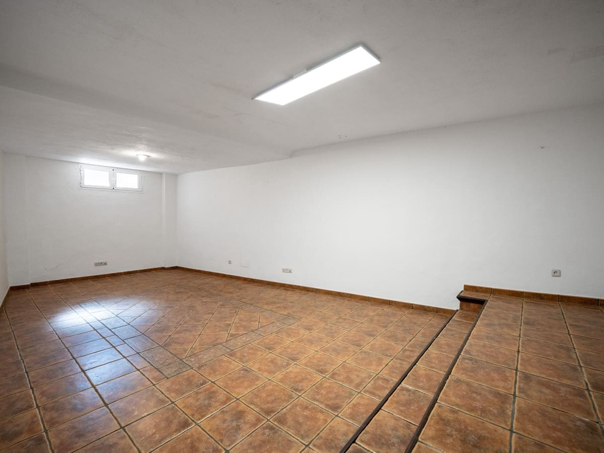 3 soverom Villa til salgs i Golden Mile med svømmebasseng - € 730 000 (Ref: 9976277)