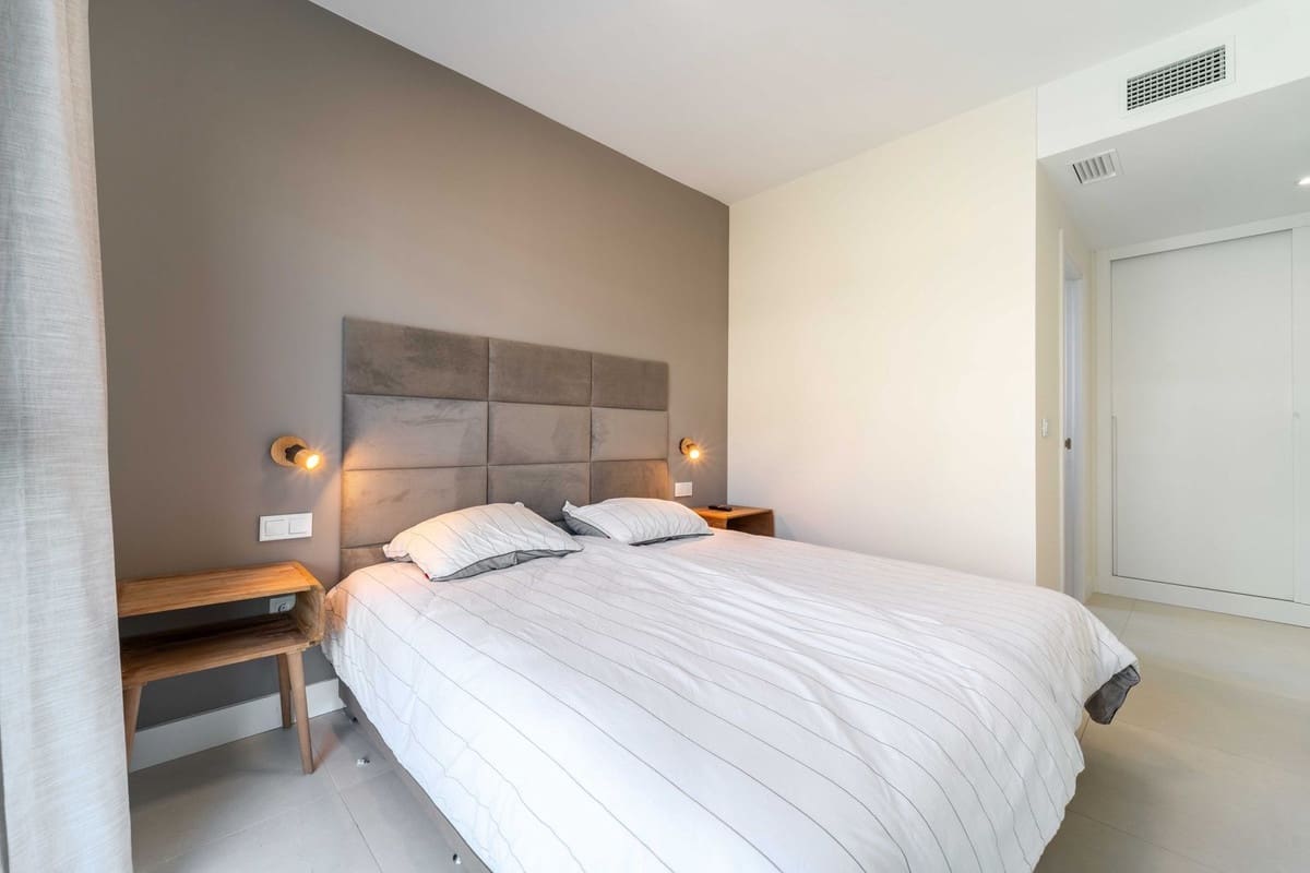 3 slaapkamer Appartement te koop in Fuengirola met zwembad - € 699.000 (Ref: 9976279)