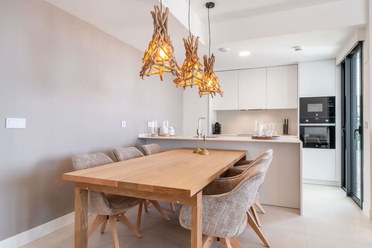 3 slaapkamer Appartement te koop in Fuengirola met zwembad - € 699.000 (Ref: 9976279)