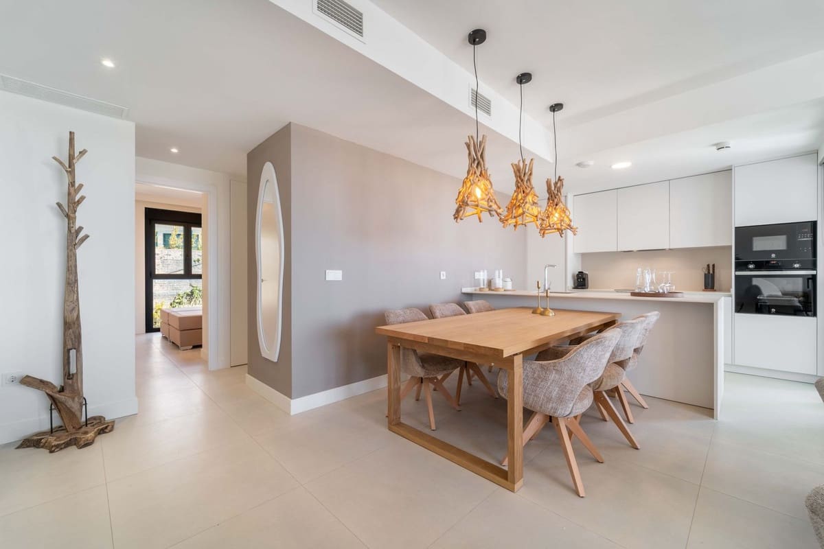 3 slaapkamer Appartement te koop in Fuengirola met zwembad - € 699.000 (Ref: 9976279)