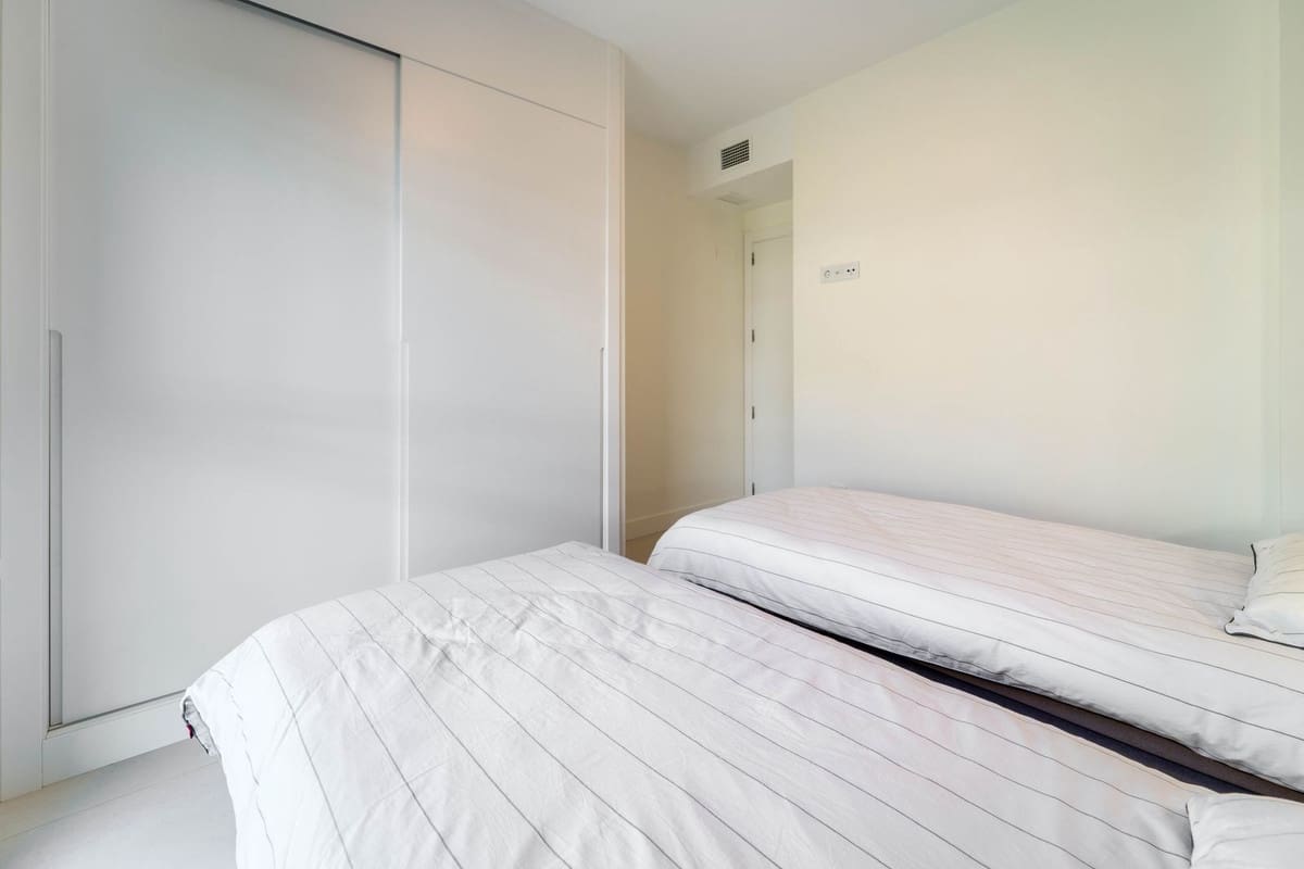 3 slaapkamer Appartement te koop in Fuengirola met zwembad - € 699.000 (Ref: 9976279)