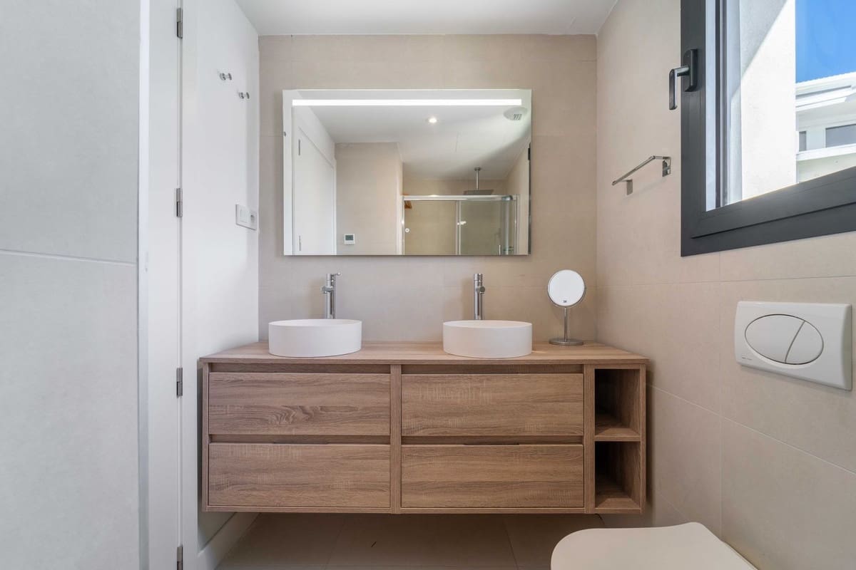 3 slaapkamer Appartement te koop in Fuengirola met zwembad - € 699.000 (Ref: 9976279)