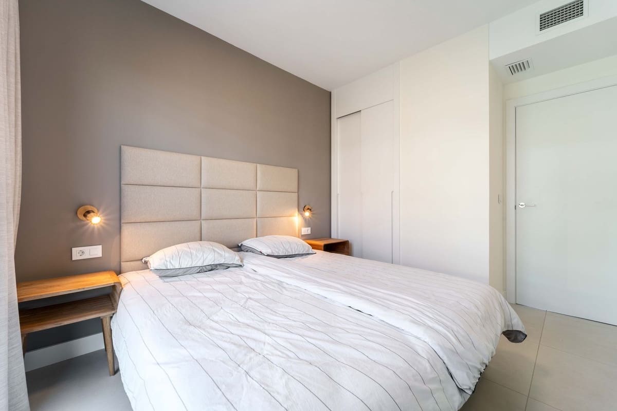 3 slaapkamer Appartement te koop in Fuengirola met zwembad - € 699.000 (Ref: 9976279)