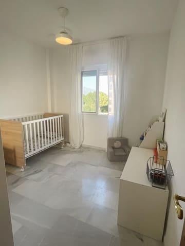 3 soverom Hus til salgs i Atalaya-Isdabe, Estepona med svømmebasseng garasje - € 655 000 (Ref: 9976281)