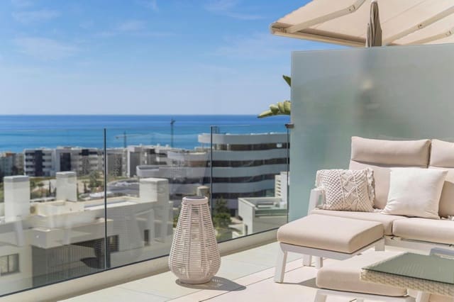 2 soveværelse Lejlighed til salg i Fuengirola med swimmingpool - € 745.000 (Ref: 9976286)