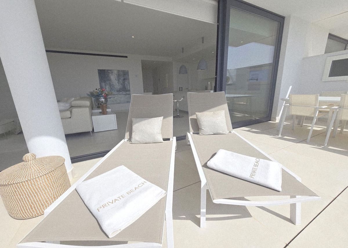 2 soveværelse Lejlighed til salg i Fuengirola med swimmingpool - € 745.000 (Ref: 9976286)
