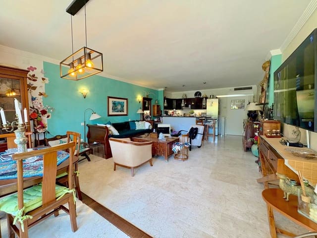 1 sovrum Lägenhet till salu i Marbella med pool - 749 000 € (Ref: 9976290)
