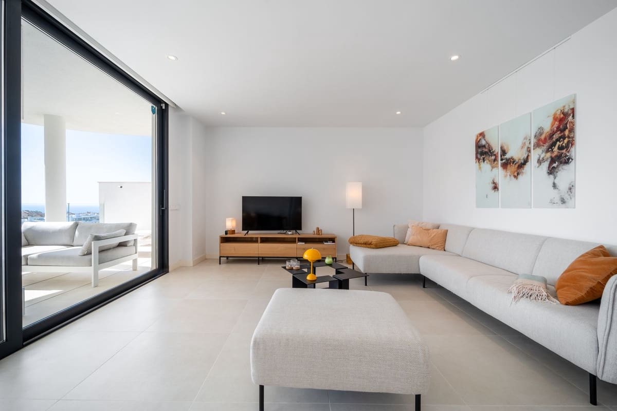 3 sypialnia Apartament na sprzedaż w Fuengirola z basenem garażem - 739 000 € (Ref: 9976293)