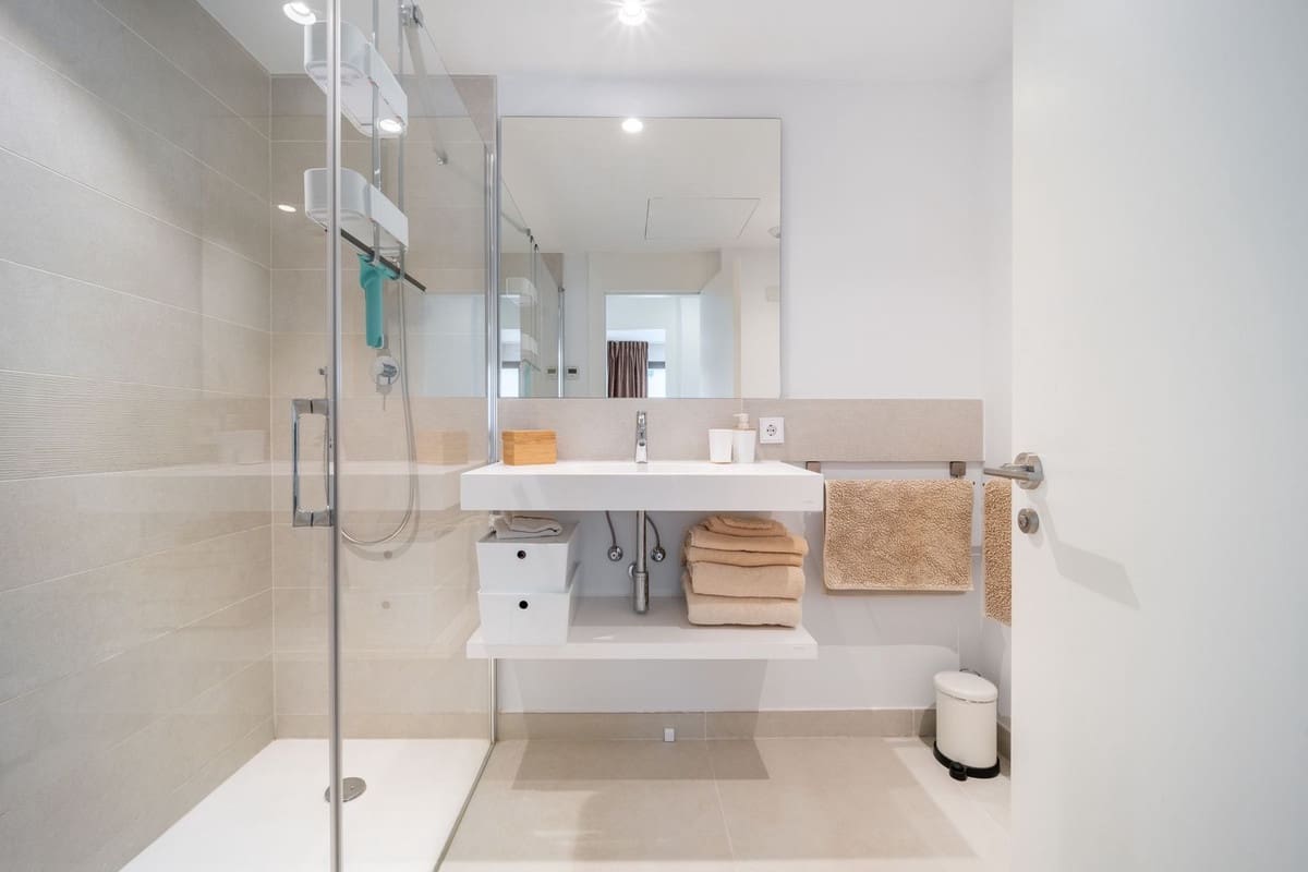 3 sypialnia Apartament na sprzedaż w Fuengirola z basenem garażem - 739 000 € (Ref: 9976293)