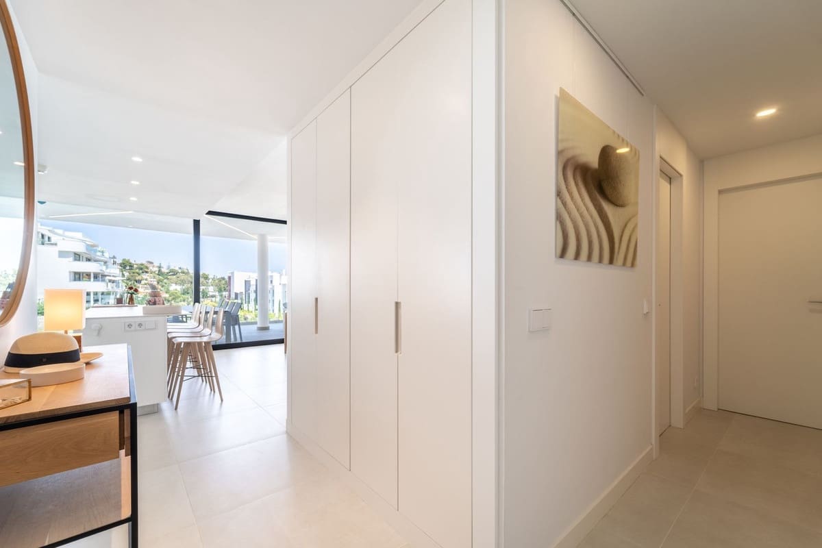 3 sypialnia Apartament na sprzedaż w Fuengirola z basenem garażem - 739 000 € (Ref: 9976293)