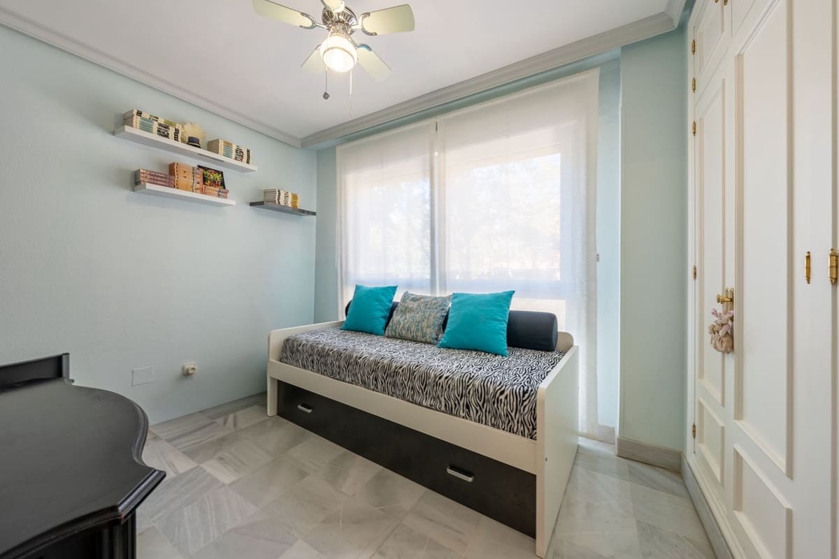 2 quarto Apartamento para venda em Marbella com piscina - 660 000 € (Ref: 9976296)