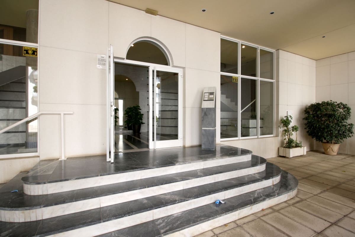 2 quarto Apartamento para venda em Marbella com piscina - 660 000 € (Ref: 9976296)