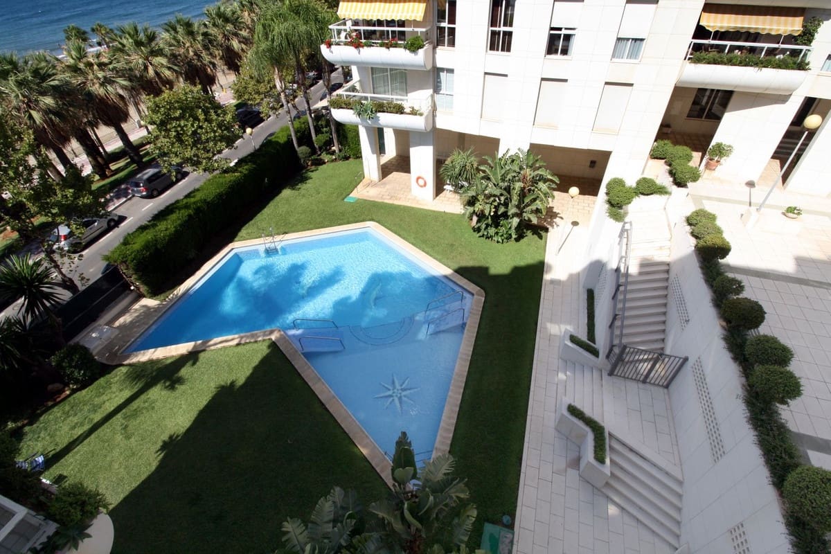 2 quarto Apartamento para venda em Marbella com piscina - 660 000 € (Ref: 9976296)