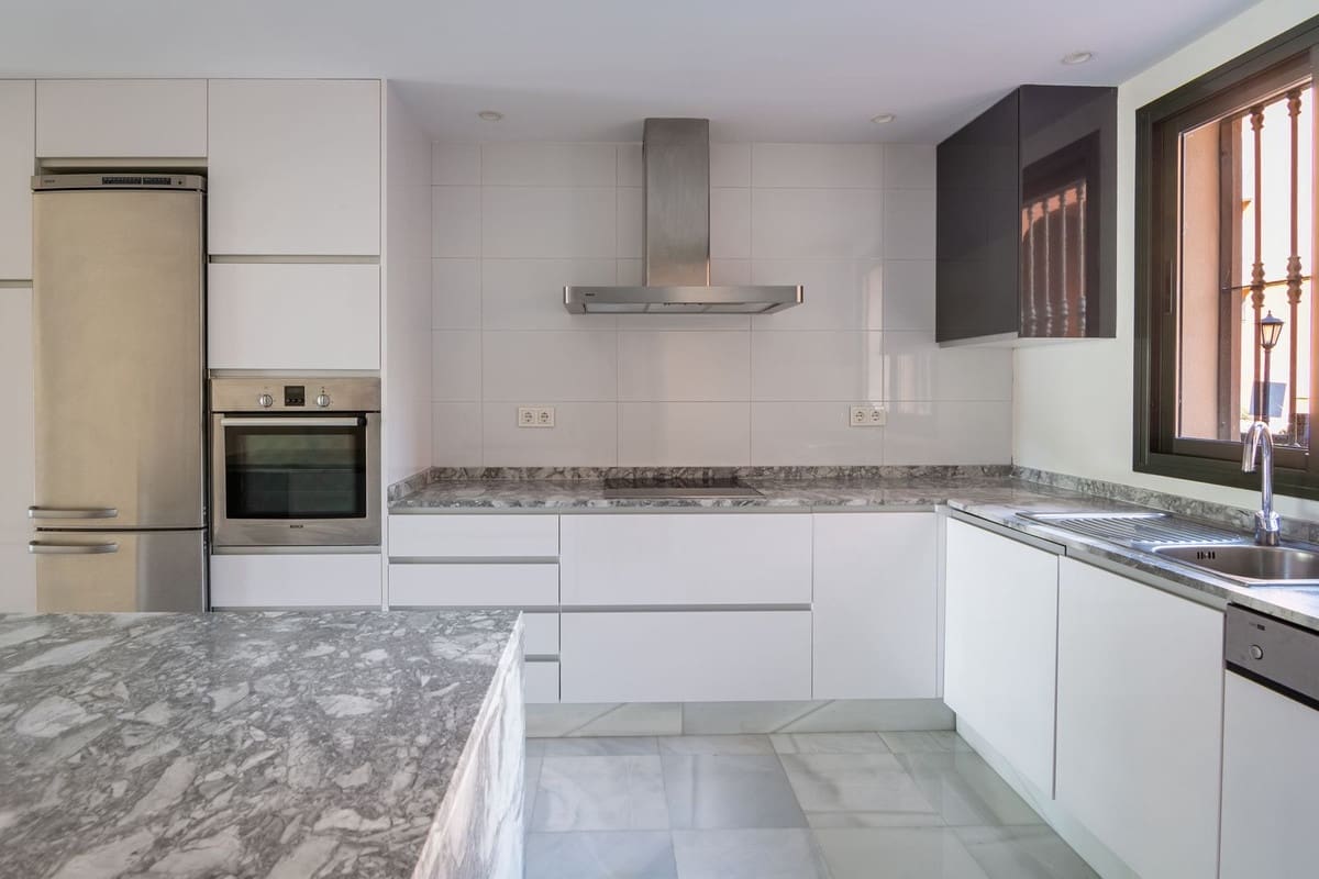 2 soverom Leilighet til salgs i La Quinta - € 675 000 (Ref: 9976297)
