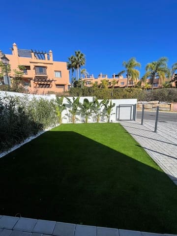3 soverom Kjedet enebolig til salgs i Riviera del Sol, Mijas med svømmebasseng - € 735 000 (Ref: 9976298)