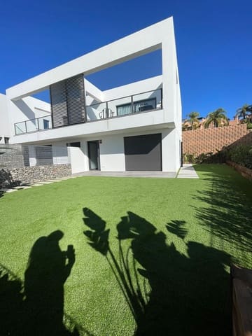 3 soverom Kjedet enebolig til salgs i Riviera del Sol, Mijas med svømmebasseng - € 735 000 (Ref: 9976298)