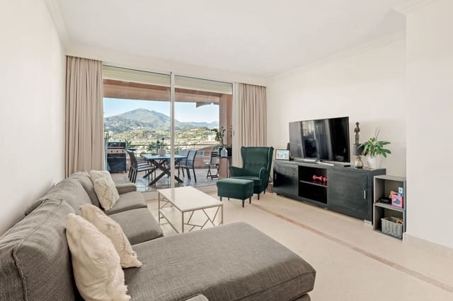 2 soverom Leilighet til salgs i Nueva Andalucia, Marbella med svømmebasseng - € 685 000 (Ref: 9976299)