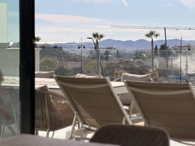 2 soveværelse Lejlighed til salg i Benalmádena med swimmingpool - € 650.000 (Ref: 9976300)